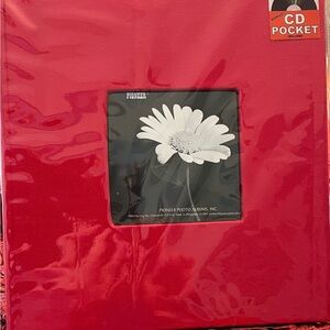 PIONEER Red Photo Album